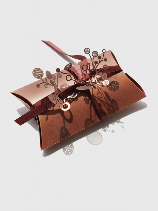 Packaging Ornament
