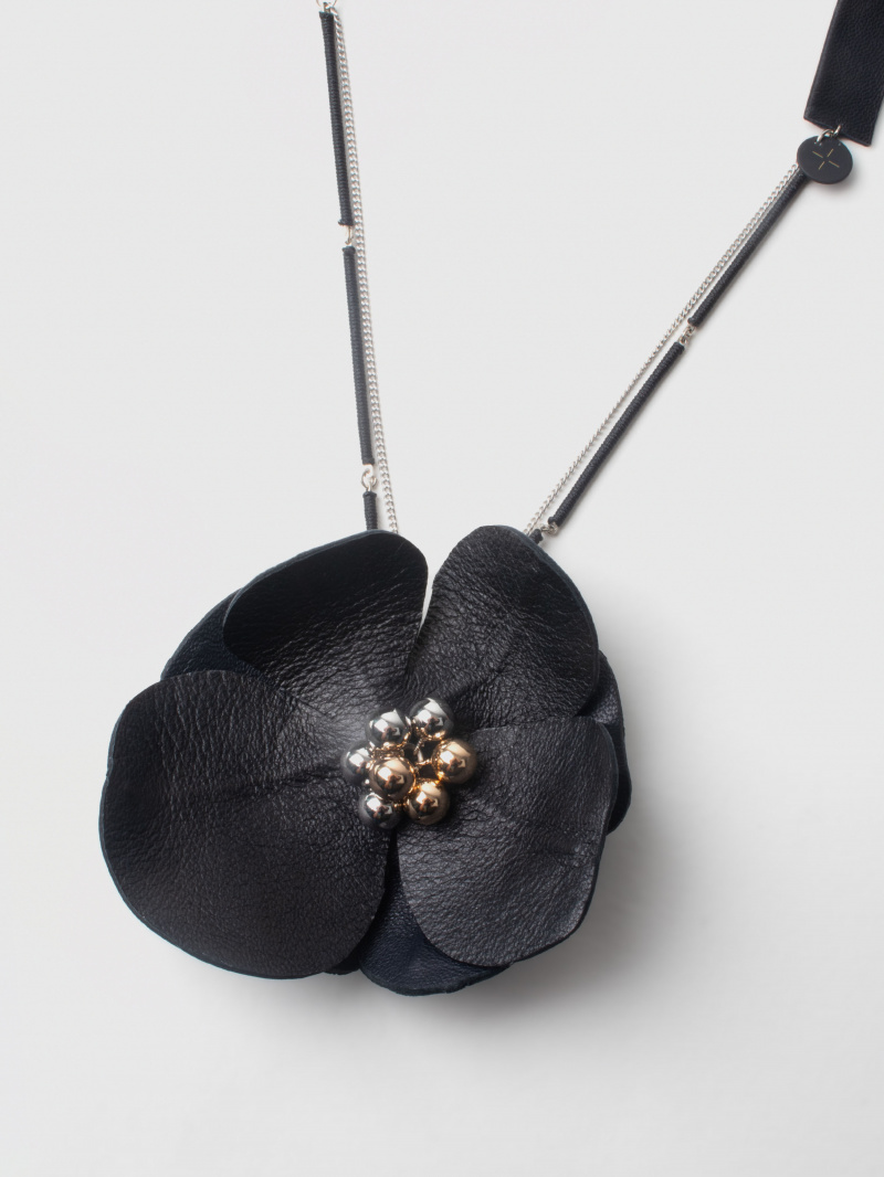  Amaryllis  Necklace  3